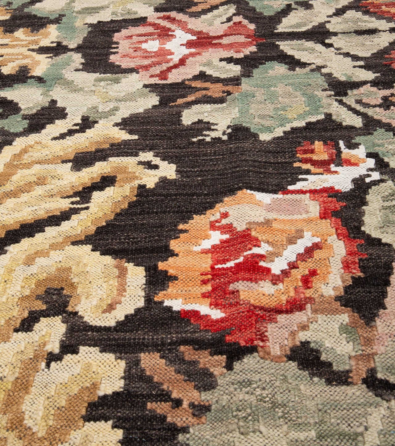 Rose kilim