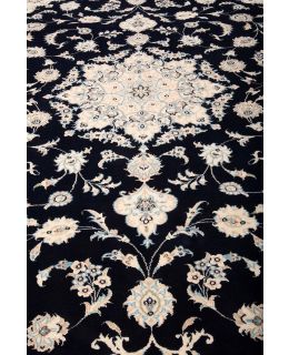 Nain Dark Blue 166x246