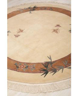 Bargi.se China 90 Line White 244x244 ull matta rund oriental ba_34304-1.jpg