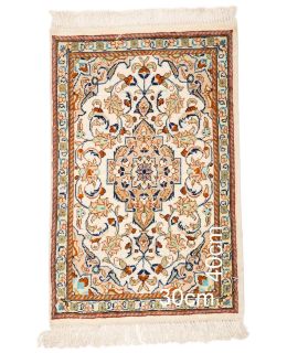 Ghom Silk White 30x40
