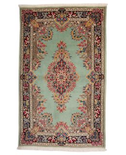 Kirman Green 91x148